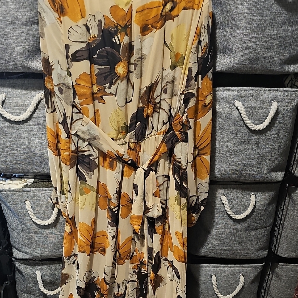 Floral Wrap Dress - Cream and Orange - Picture 4 of 4